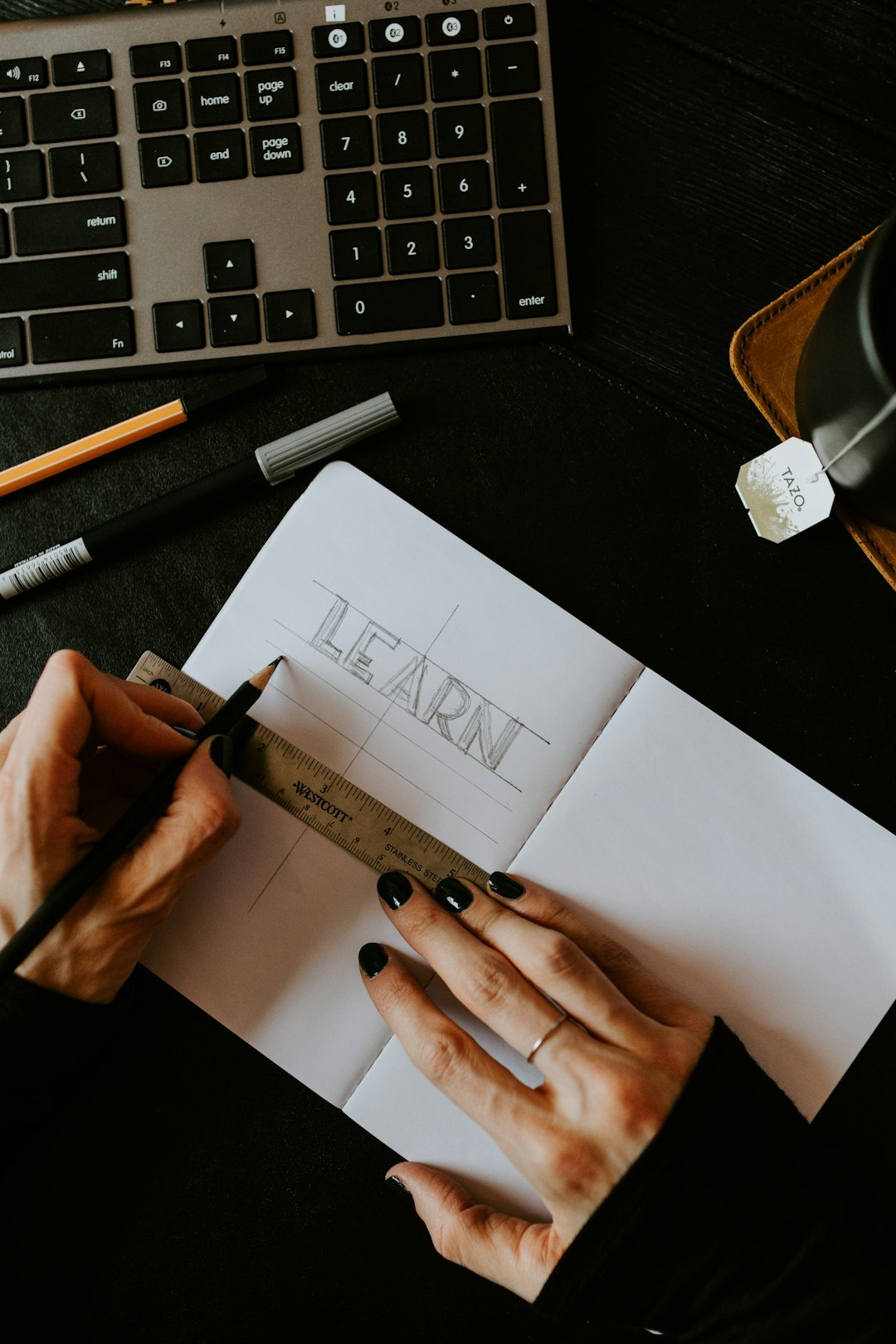 Paxon Bureau - Digital Content & Brand Studio